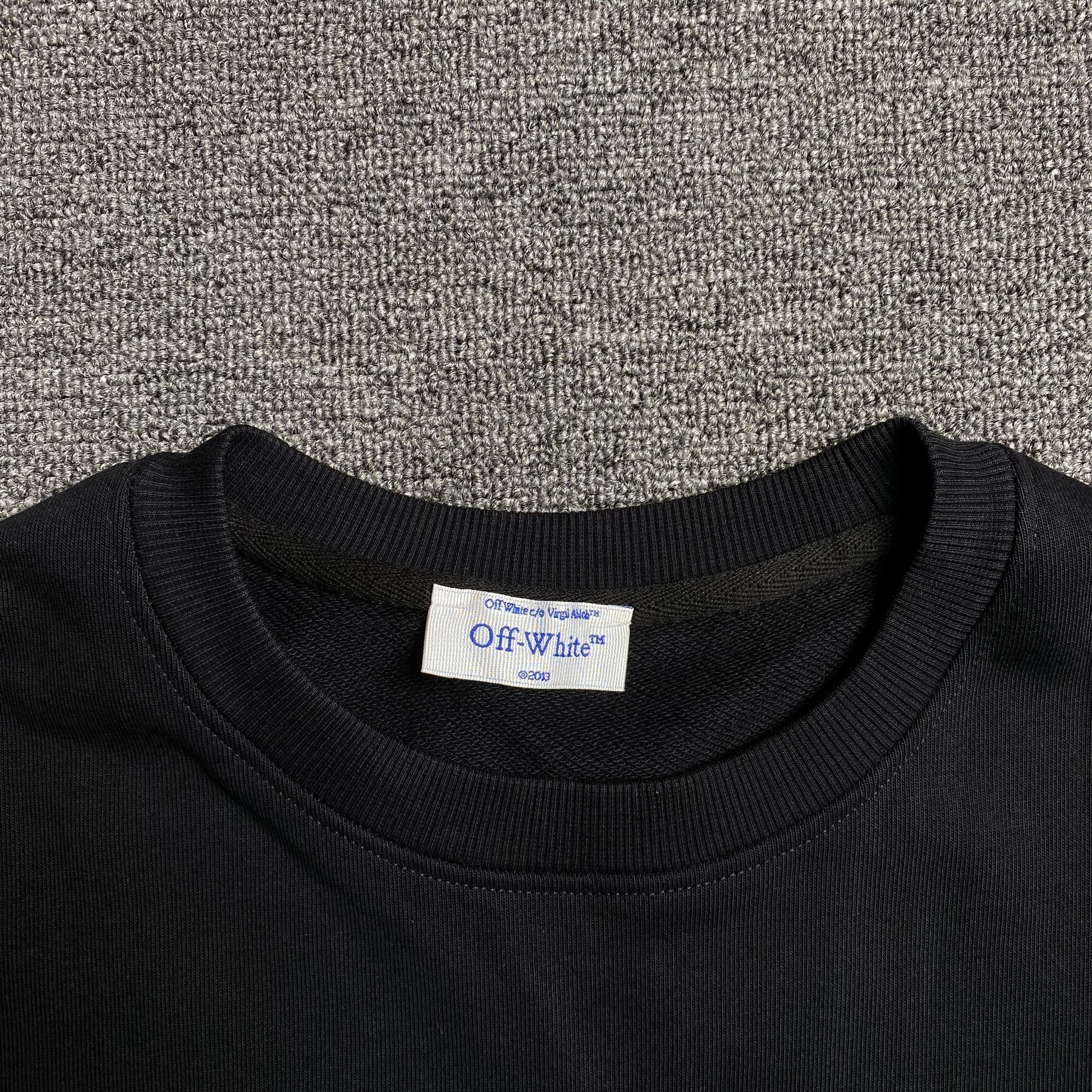 off-white-paint-arrow-crewneck-black-4-Drip Store Argentina