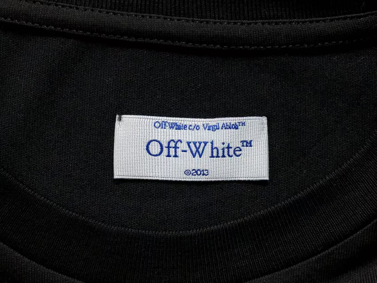 off-white-windy-arrow-tee-black-7-Drip Store Argentina