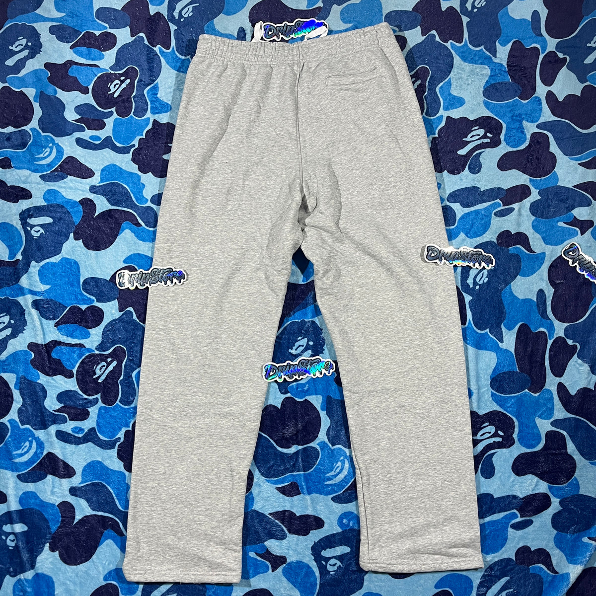 Pantalón Corteiz Island Puff Print Gris M