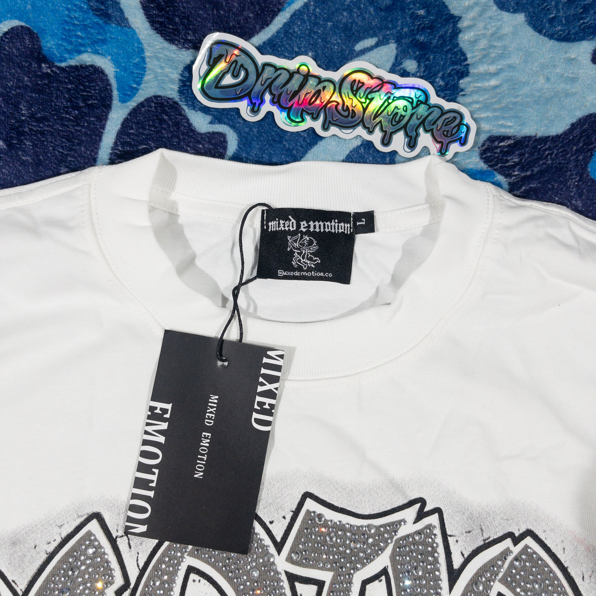 Remera Mixed Emotion Resurrection Blanca L