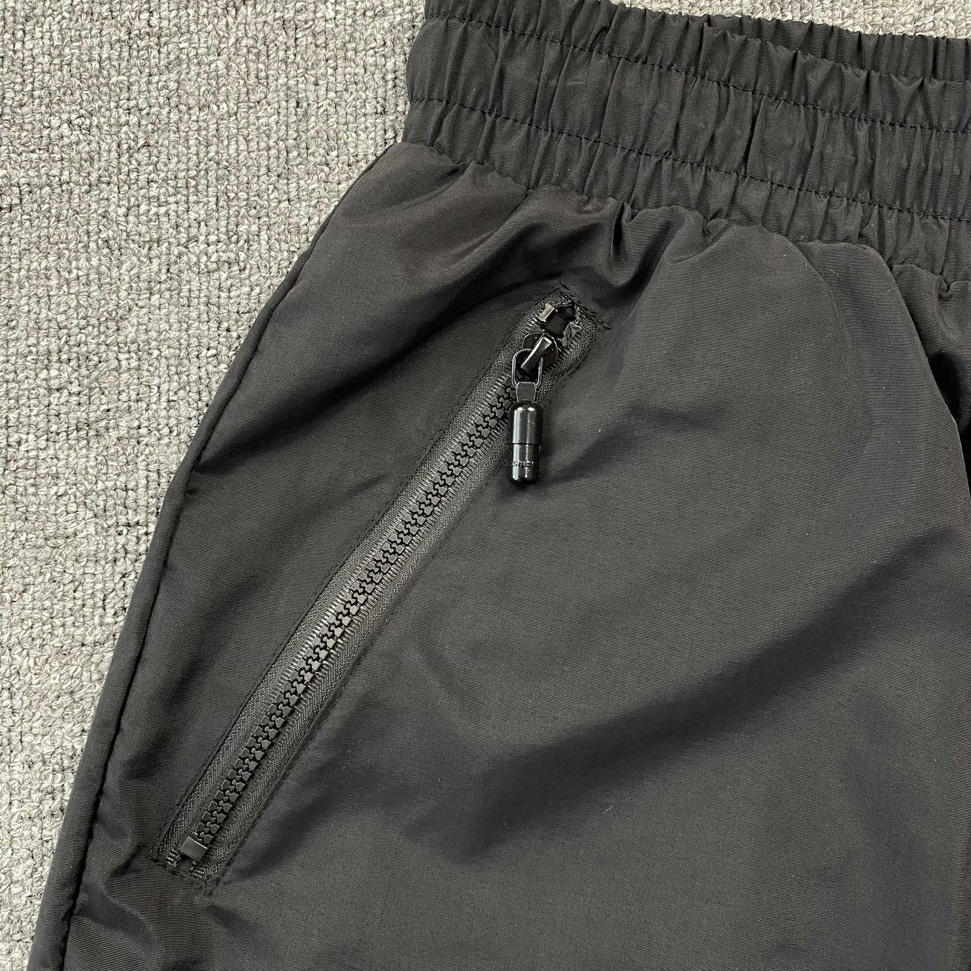rhude-rh-logo-shorts-black-5-Drip Store Argentina