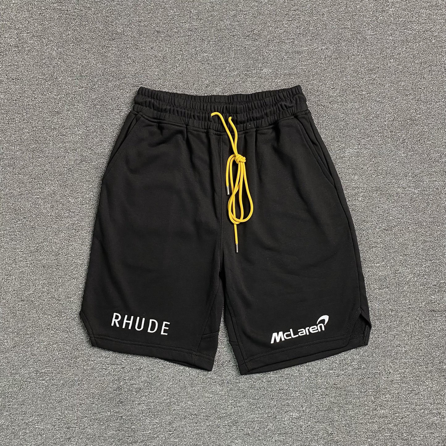 rhude-x-mclaren-shorts-black-Drip Store Argentina