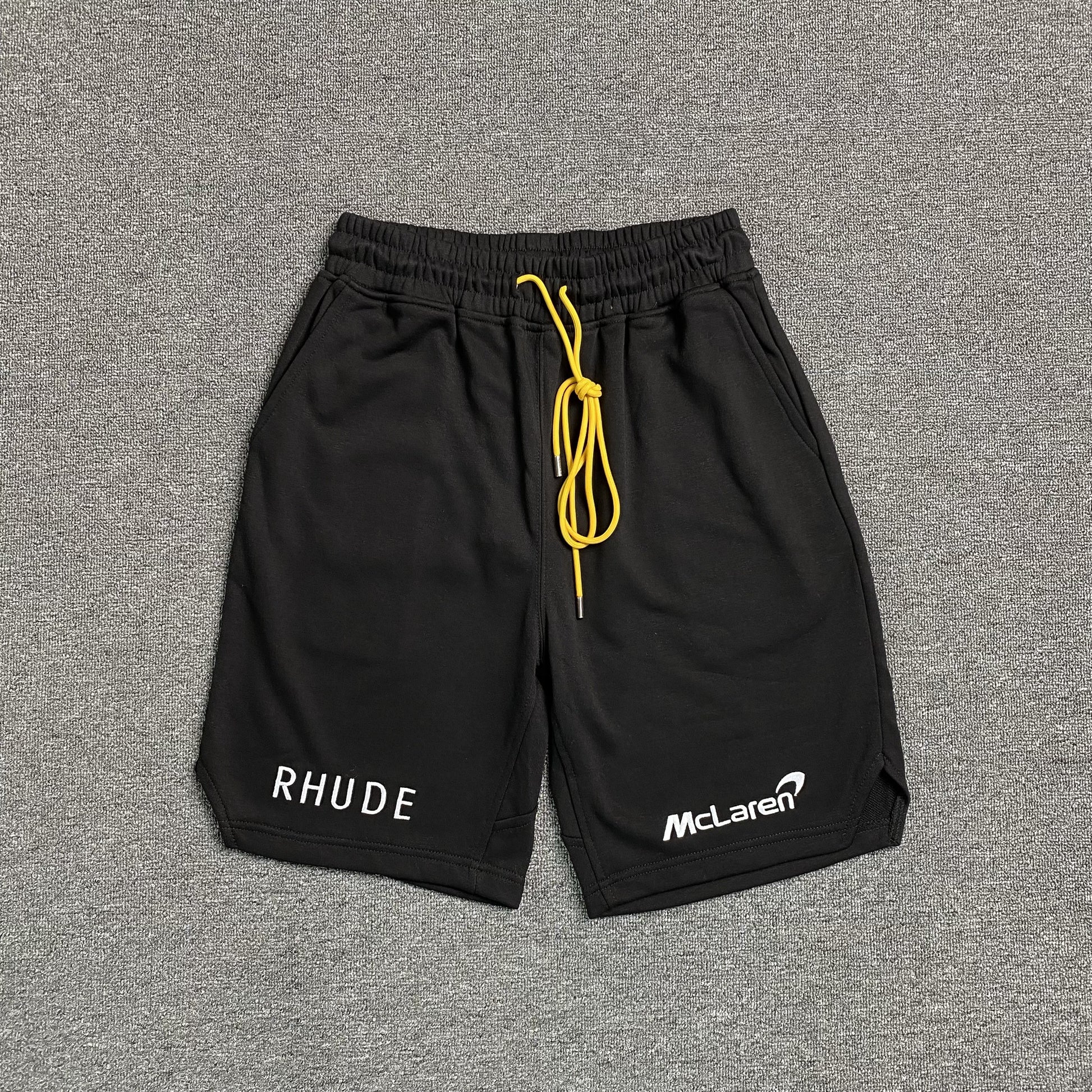 rhude-x-mclaren-shorts-black-Drip Store Argentina