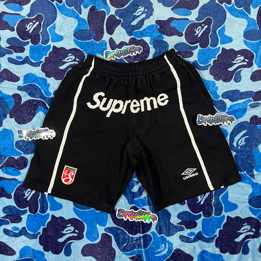 Short Supreme x Umbro Negro M