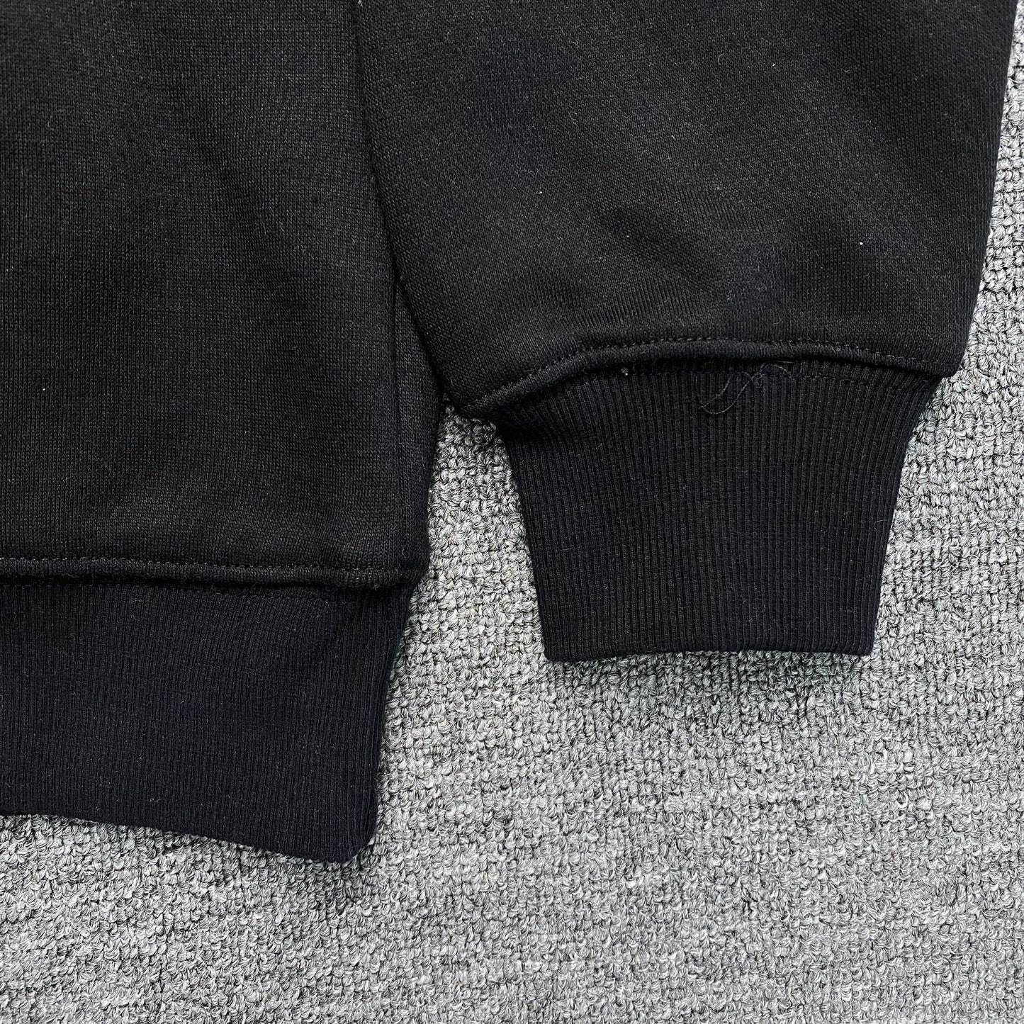 syna-world-syna-logo-hoodie-black-3_e4bcc3e4-Drip Store Argentina