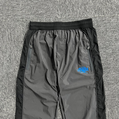 syna-world-syna-logo-shell-pants-black-3_f1251a1e-Drip Store Argentina