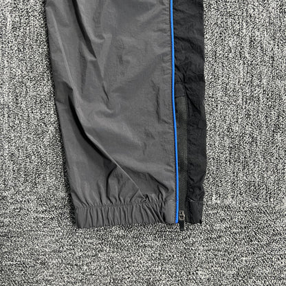 syna-world-syna-logo-shell-pants-black-5_a26cd6f5-Drip Store Argentina