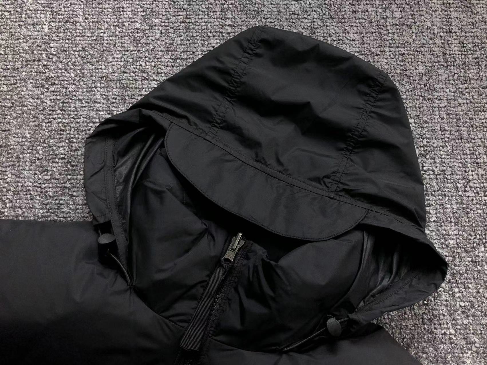 the-north-face-1996-retro-nuptse-vest-black-10-Drip Store Argentina