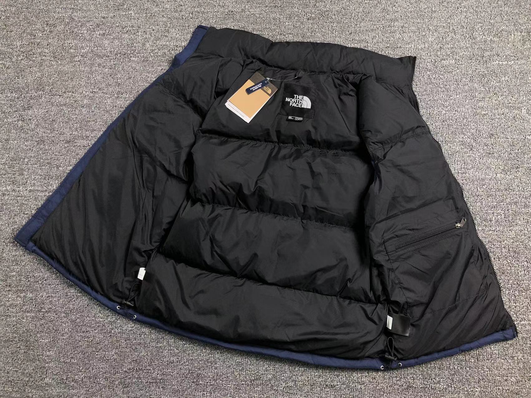 the-north-face-1996-retro-nuptse-vest-black-7-Drip Store Argentina