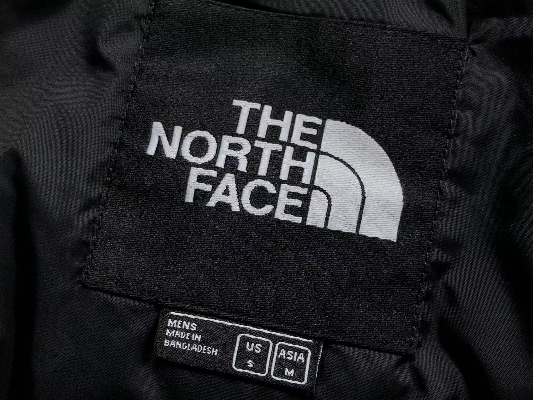 the-north-face-1996-retro-nuptse-vest-black-9-Drip Store Argentina