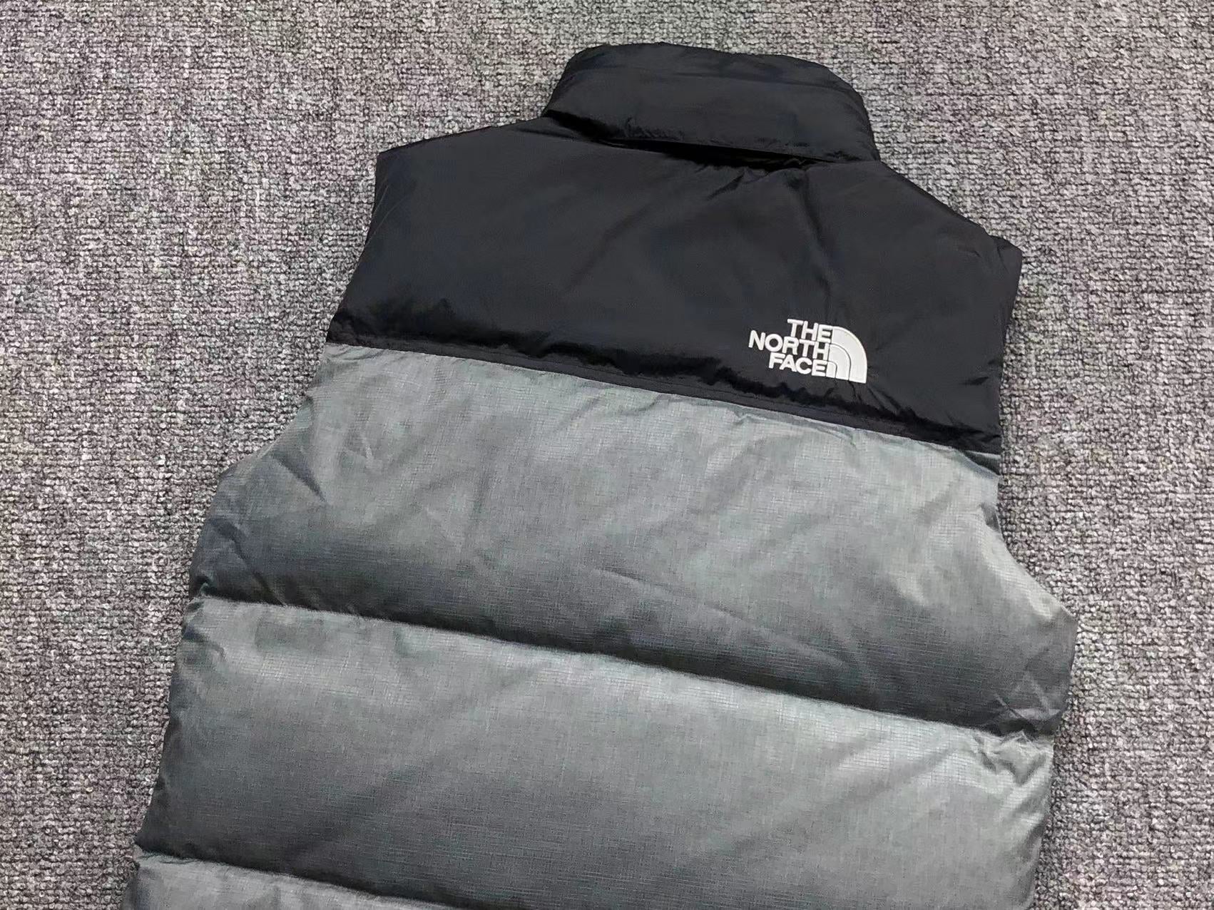 the-north-face-1996-retro-nuptse-vest-grey-5-Drip Store Argentina