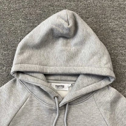 trapstar-chenille-decoded-tracksuit-grey-ice-flavours-6-Drip Store Argentina