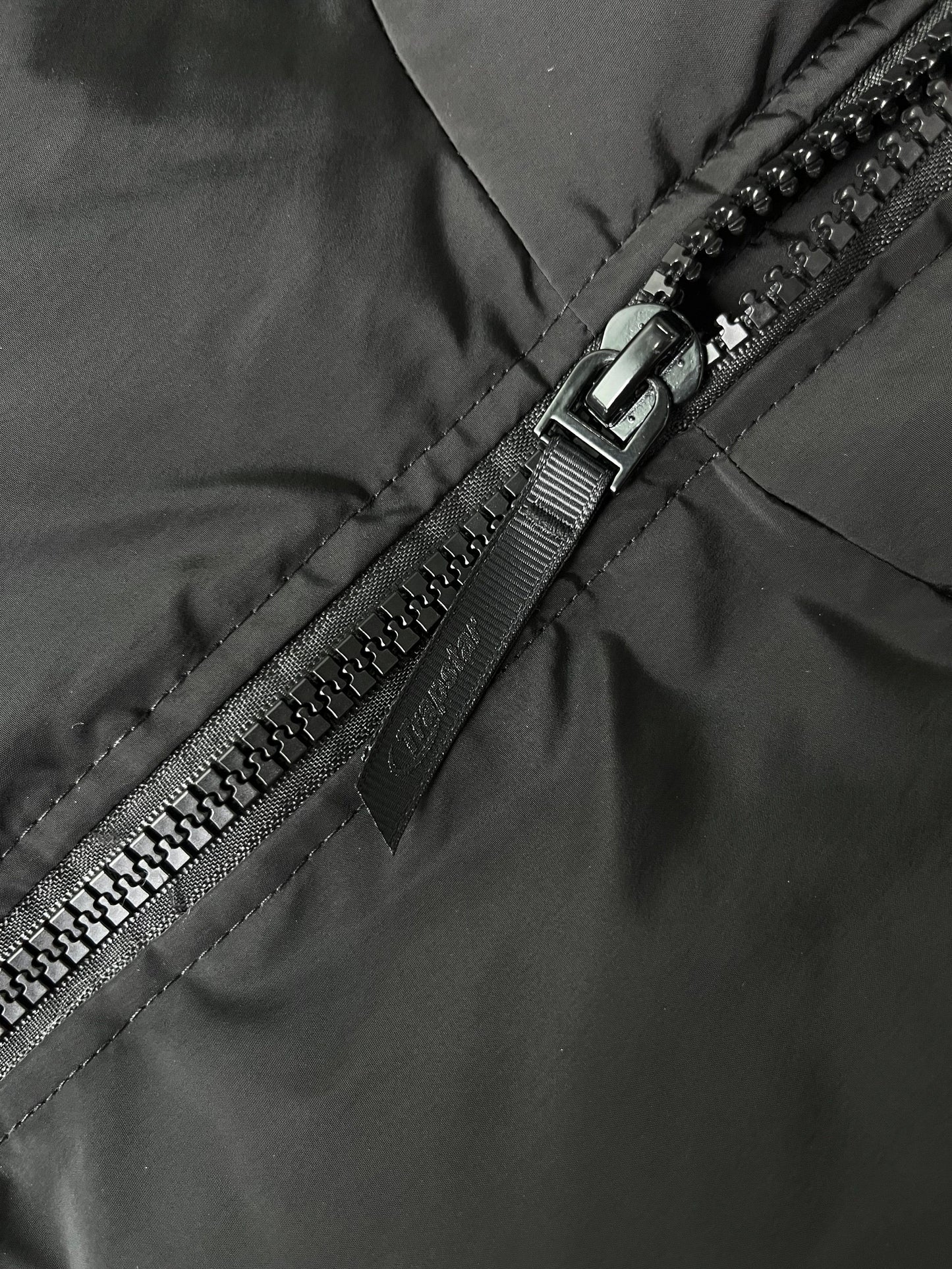 Trapstar Hyperdrive Detachable Hooded Puffer Jacket Triple Black