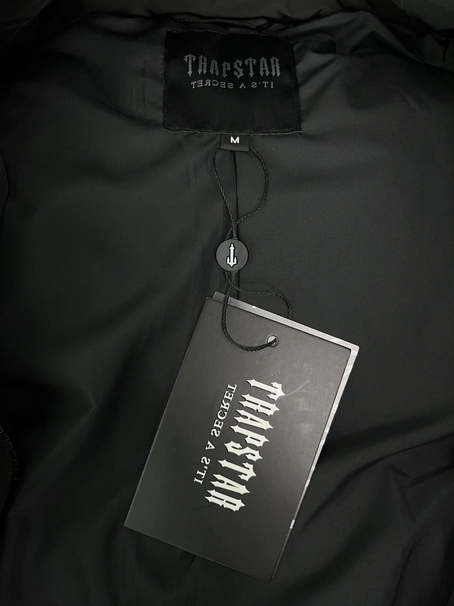 Trapstar Hyperdrive Detachable Hooded Puffer Jacket Triple Black
