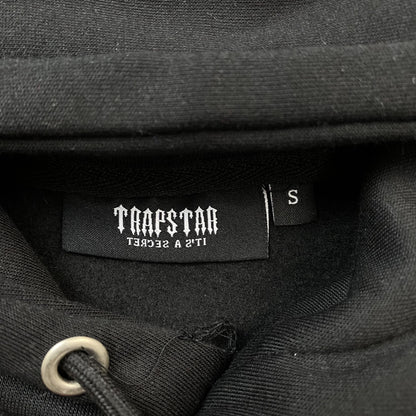trapstar-irongate-arch-chenille-2_0-tracksuit-black-10-Drip Store Argentina