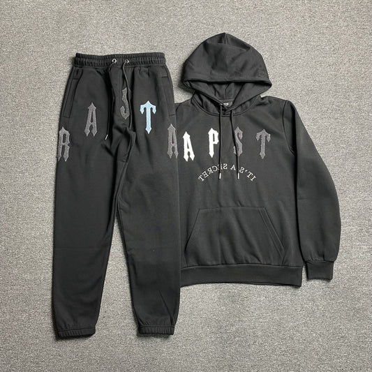 Trapstar Irongate Arch Chenille 2.0 Tracksuit Black-Drip Store Argentina