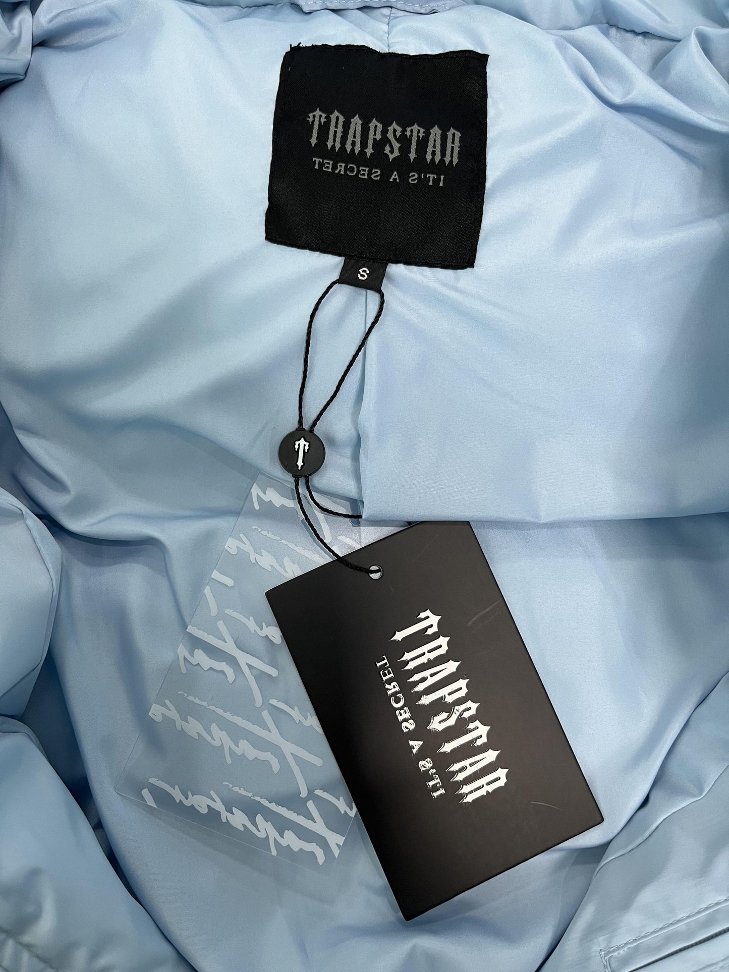 Trapstar Irongate Detachable Hooded Puffer Jacket Ice Blue