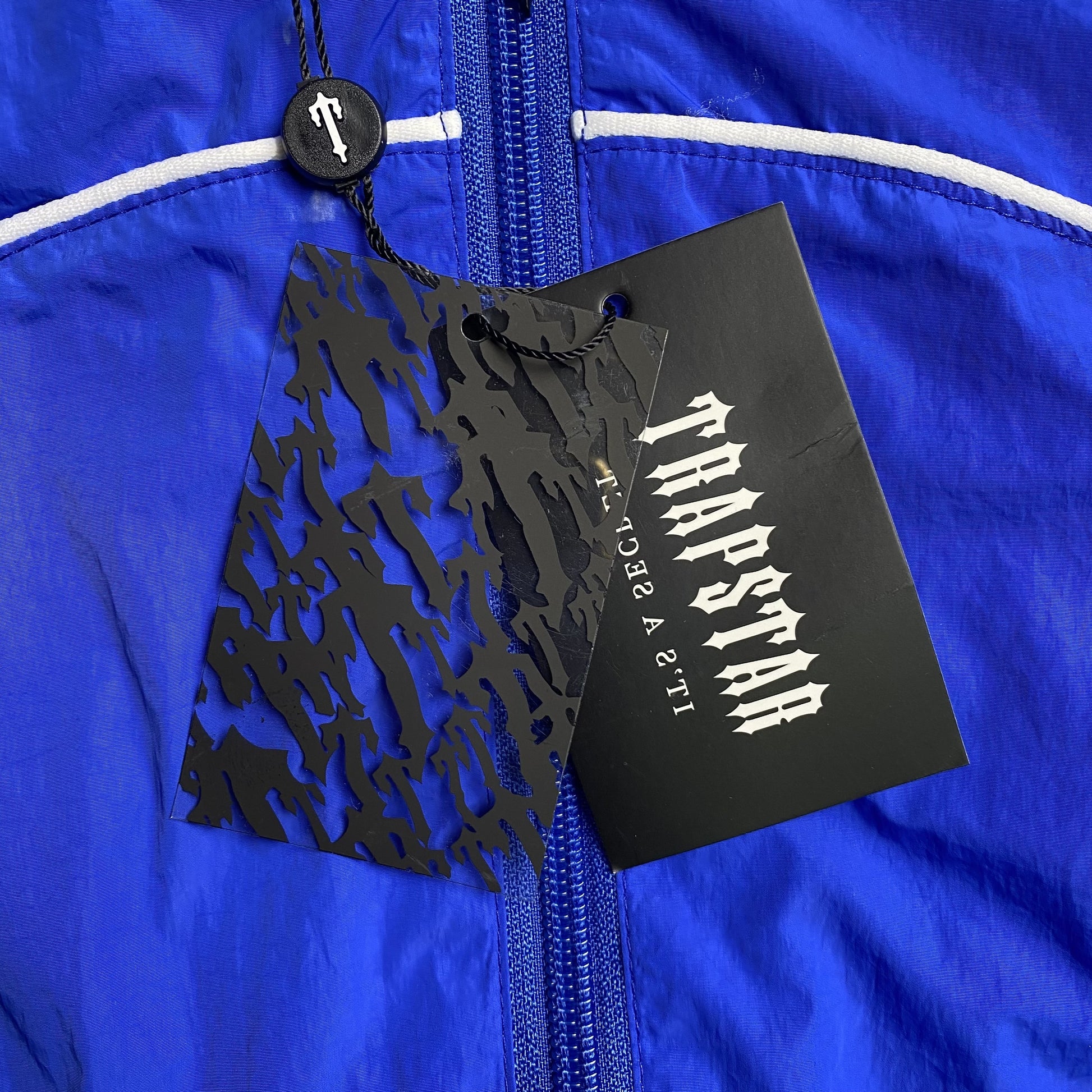 trapstar-irongate-shell-tracksuit-2_0-blue-white-7-Drip Store Argentina