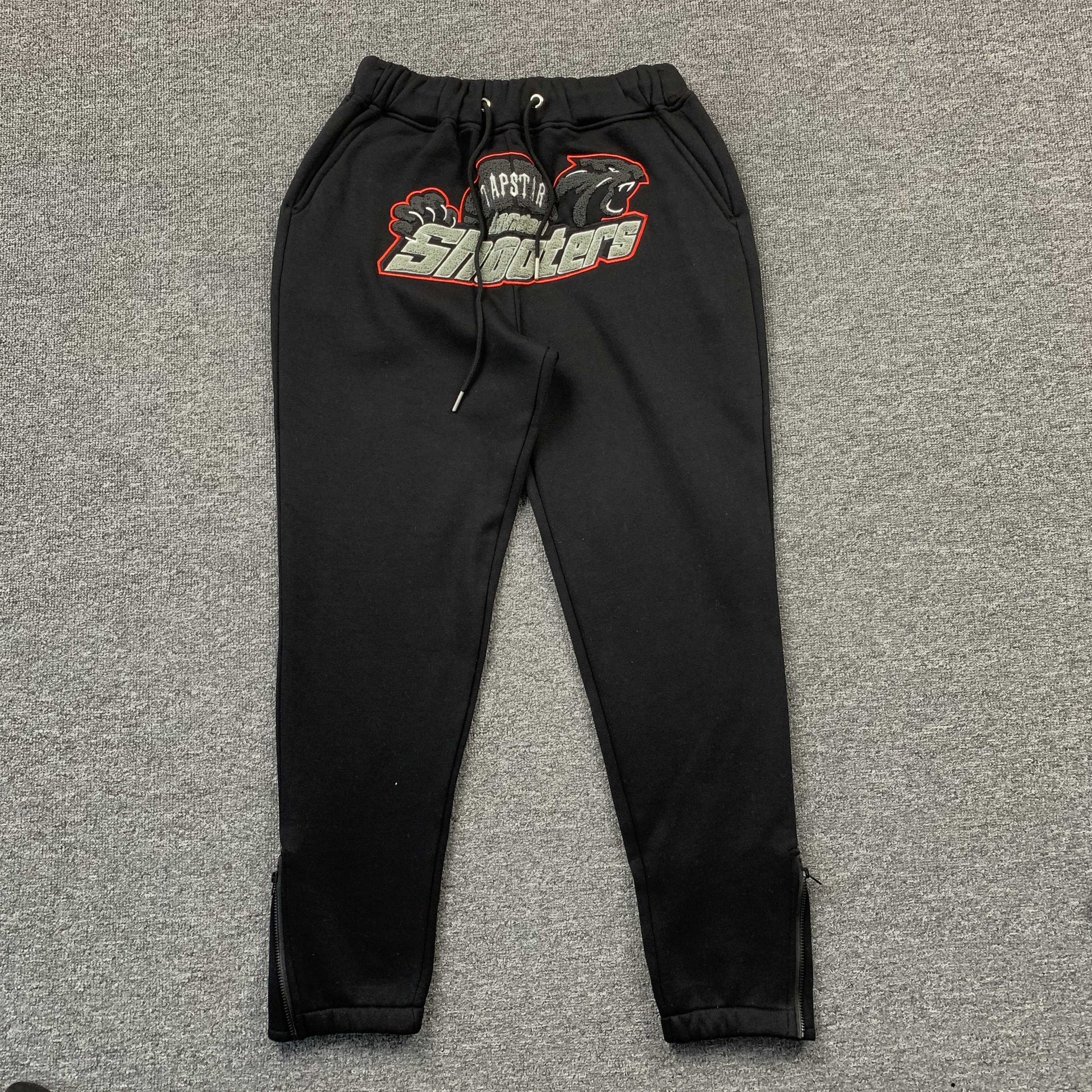 trapstar-shooters-tracksuit-black-red-2-Drip Store Argentina