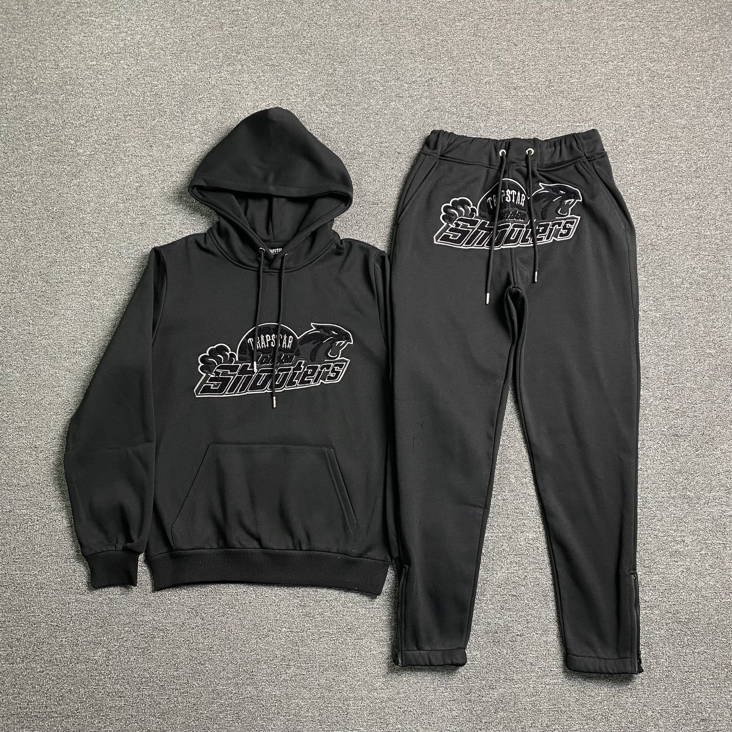 trapstar-shooters-tracksuit-blackout-Drip Store Argentina