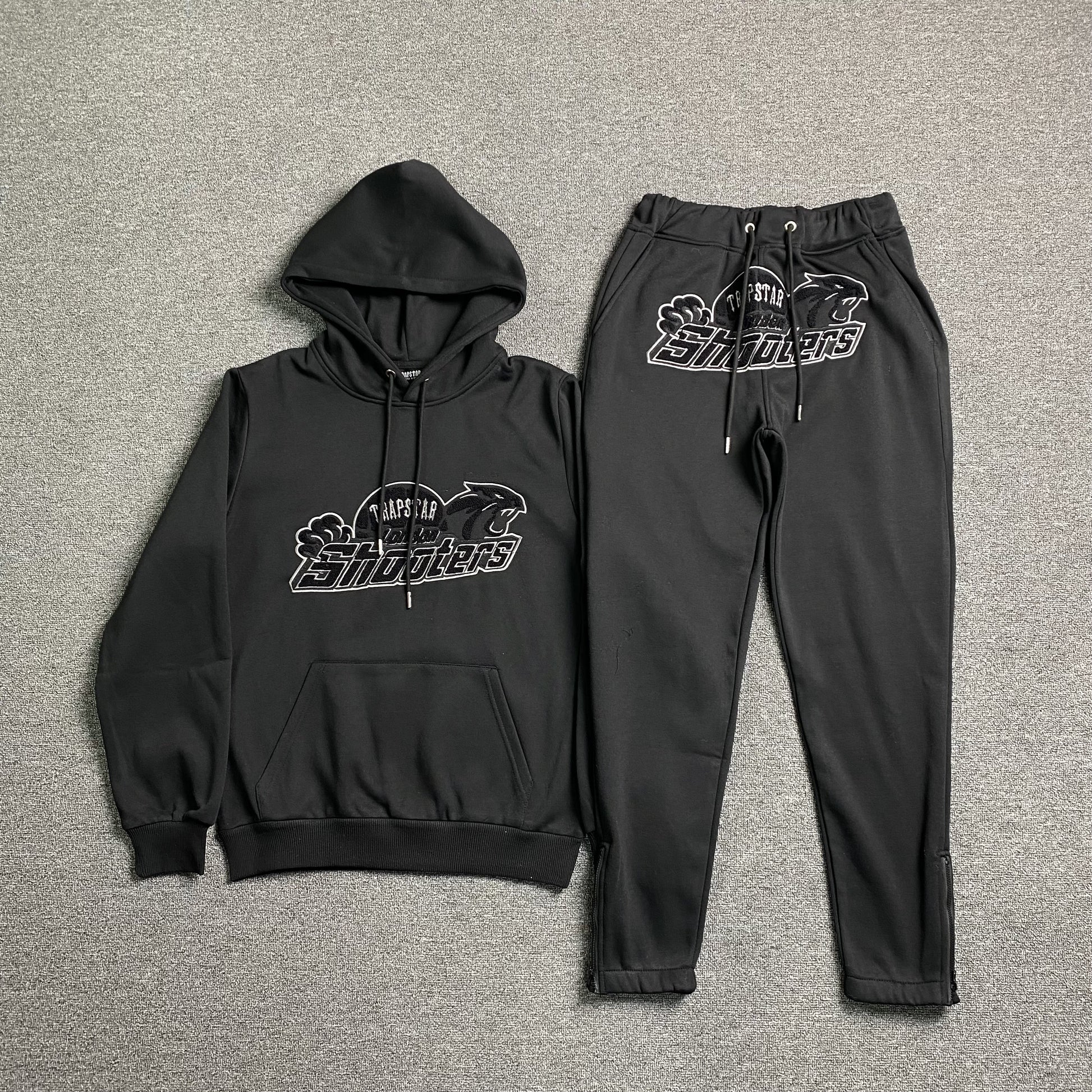 trapstar-shooters-tracksuit-blackout-Drip Store Argentina