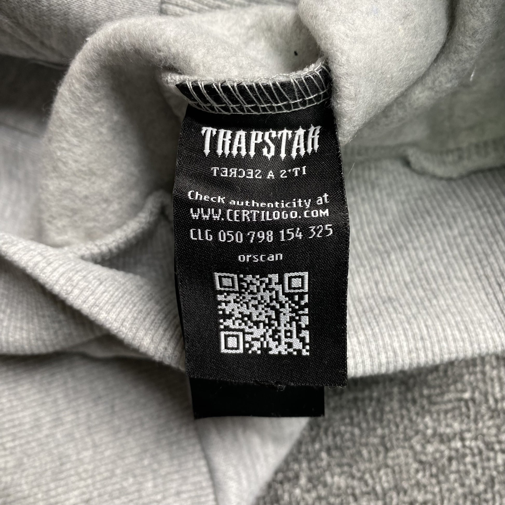 trapstar-shooters-tracksuit-grey-black-6-Drip Store Argentina