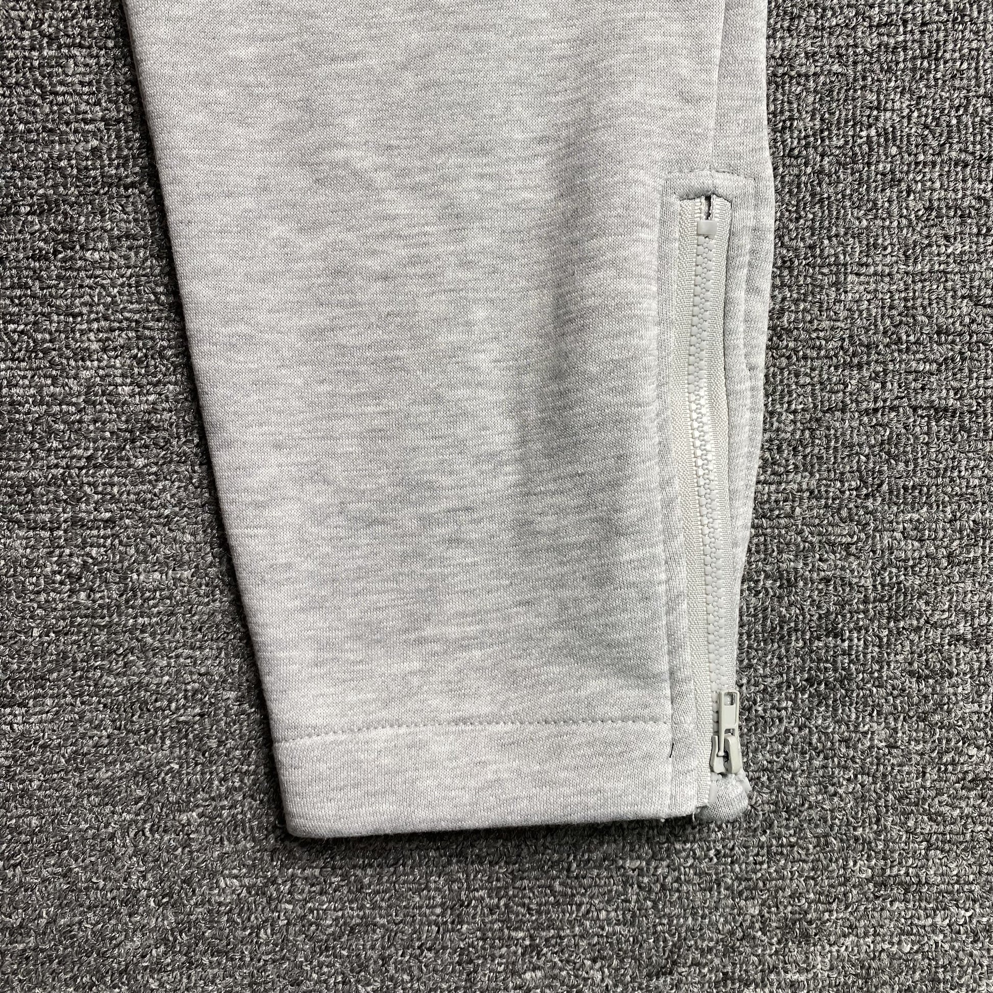 trapstar-shooters-tracksuit-grey-black-8-Drip Store Argentina