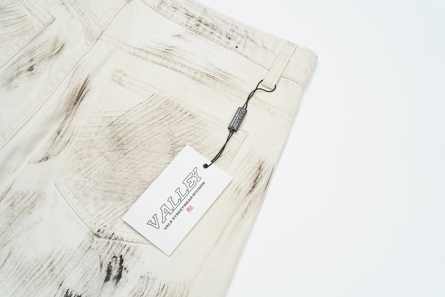 Vale Forever Reeses Denim Shorts Dirt Cream