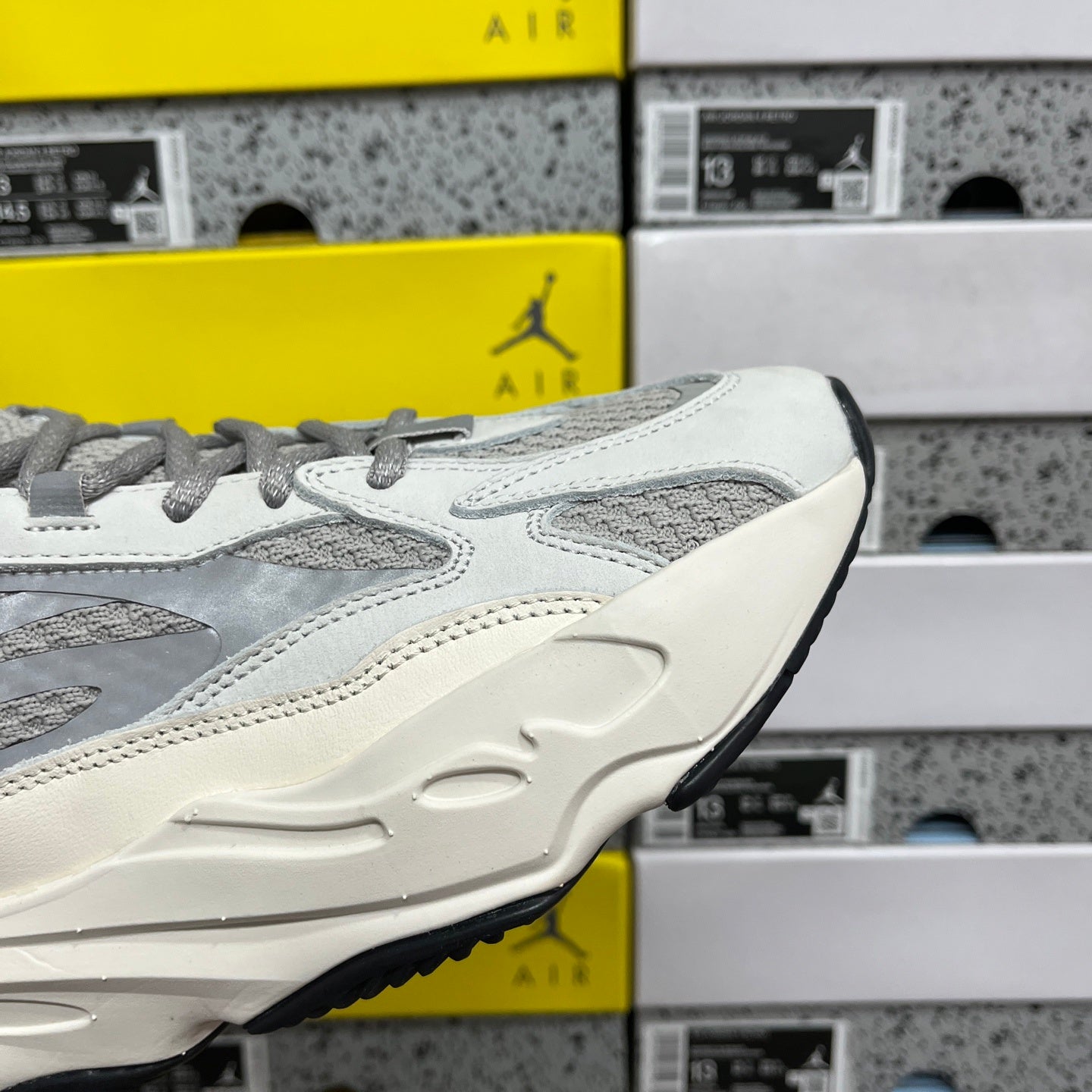 YEEZY BOOST 700 V2 STATIC