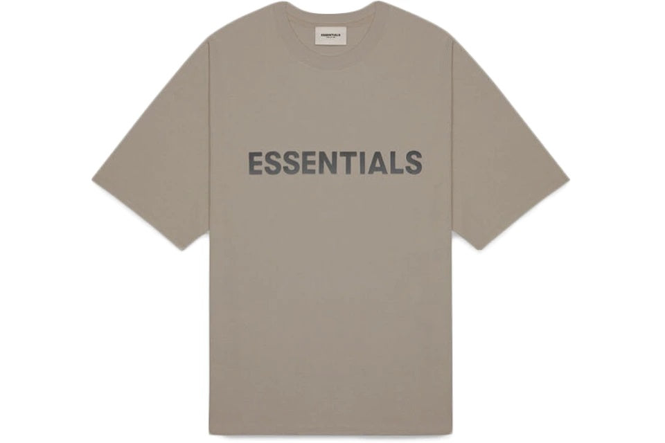 fear-of-god-essentials-boxy-t-shirt-applique-logo-taupe-4-Drip Store Argentina
