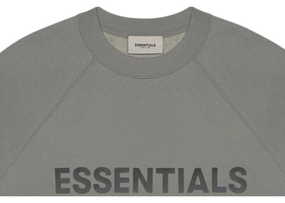 fear-of-god-essentials-crewneck-applique-logo-cement-3-Drip Store Argentina