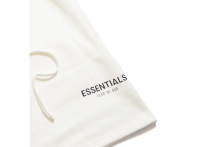 fear-of-god-essentials-sweat-shorts-white-10-Drip Store Argentina