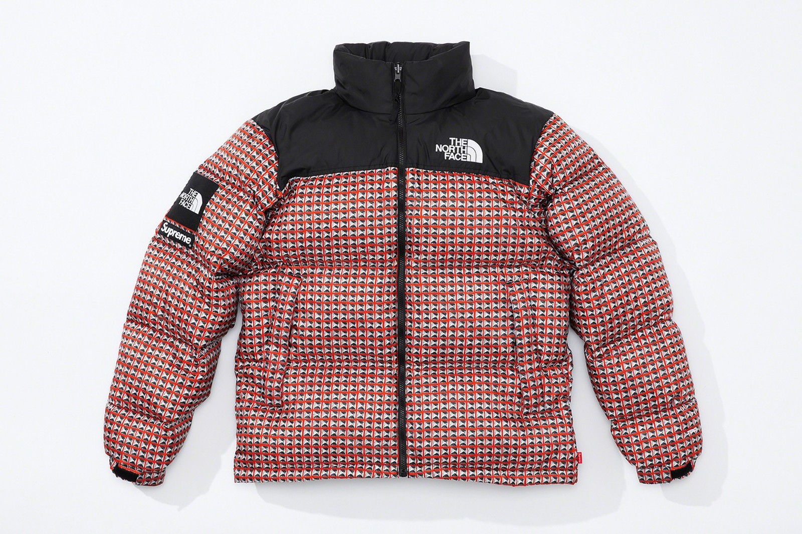 supreme-x-the-north-face-studded-nuptse-jacket-4-Drip Store Argentina