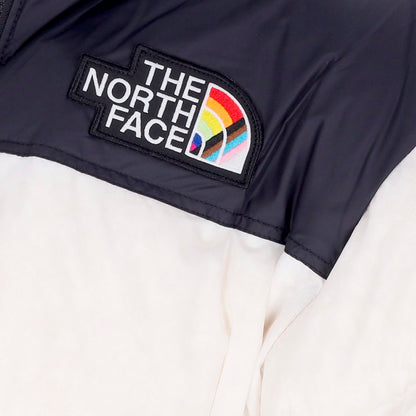 the-north-face-1996-retro-nuptse-700-fill-packable-jacket-pride-white-5-Drip Store Argentina
